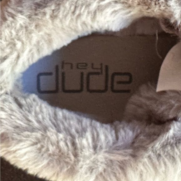NEW Hey Dude fur lined shoes - new with tags! - Picture 7 of 16